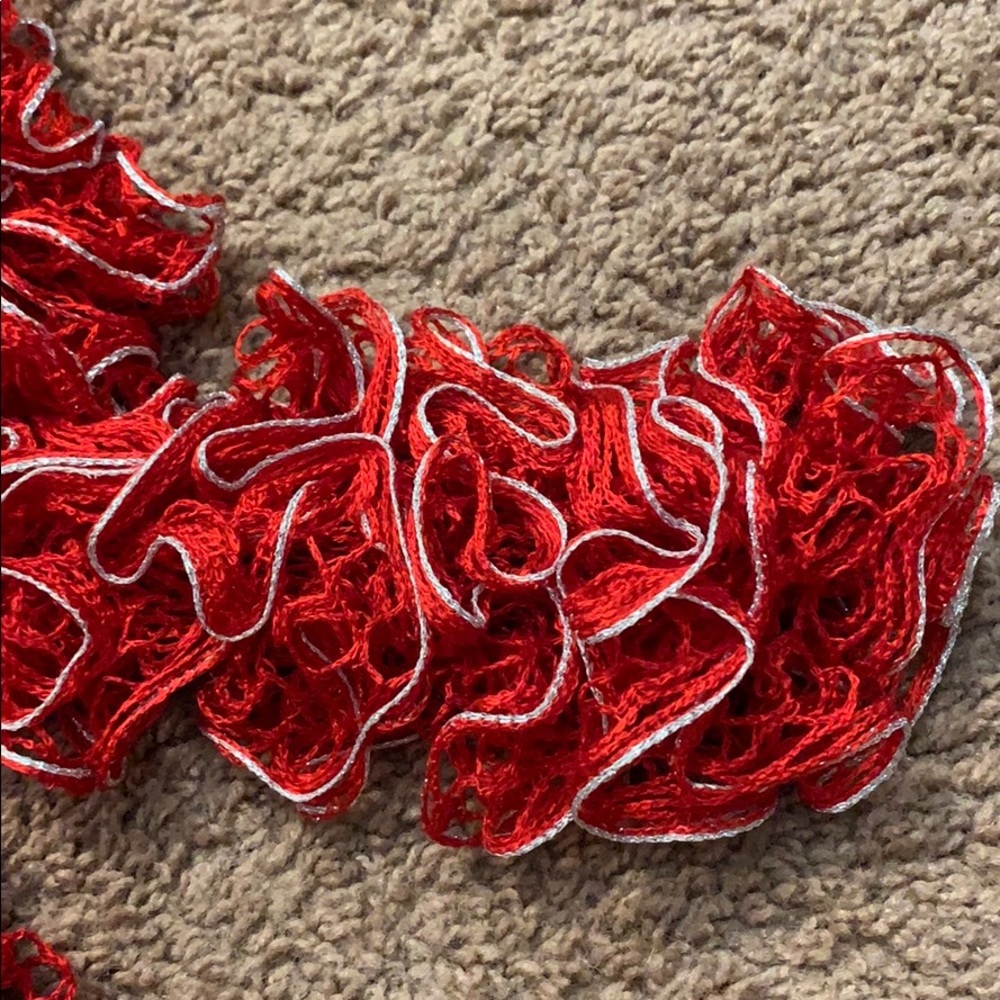 Netted Scarf - Picture 2 of 2